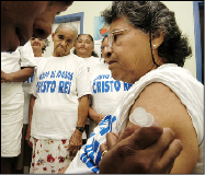 A meta é vacinar 80% da população de 60 anos e mais