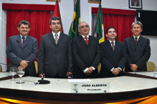 Mae do Veveu D. Maria do Carmo presta homenagem ao filho