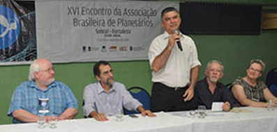 Prefeito Veveu fala aos presentes