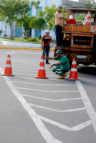 Trabalho da equipa da CTTU na rua Viriato de Medeiros