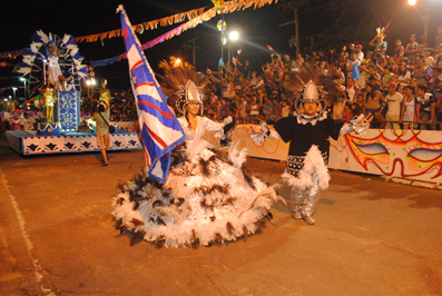 SAMU esteve presente durante o desfile do Bloco dos Sujos no Boulevard do Arco.