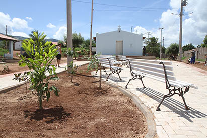2084 casa habitacionais