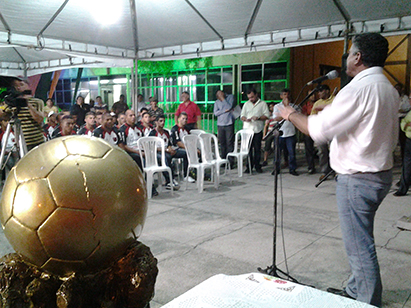 2084 casa habitacionais