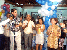 b30-04_05.GIF (36062 bytes)
