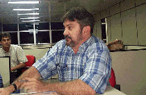 b18-05_02.gif (25021 bytes)